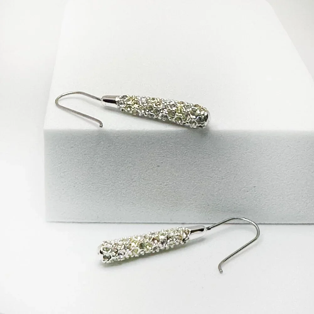 VINTAGE - High End Costume Jewelry - Fishhook Dangle Earrings - Picture 3 of 9